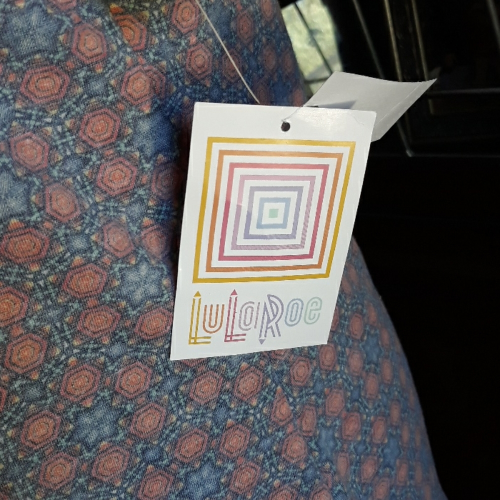 NWT LuLaRoe Clssic T Medium